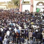 Algerien: Riesige Demonstration von Arbeitslosen aus verschiedenen Landesteilen in Ouargla 