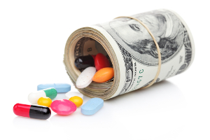 Pillen zu Geld - die menschenfeindliche Logik der Pharmakonzerne wird im Juli 2015 in den USA auch von Ärzten heftig kritisiert