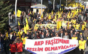 Protestaktion der Bildungsgewerkschaft Egitim Sen gegen Entlassungen und Suspendierungen. Hier: Ankara, 8. September 2016 (sendika.org)