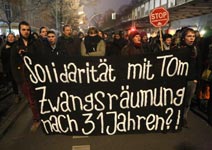 Berlin: Solidaritätmit Tom! Zwangsräumung nach 31 Jahren? (Umbruch Bildarchiv, 20. Dezember 2016)