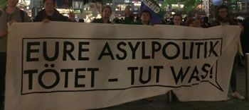 "Eure Asylpolitik tötet" - Demo am Flughafen München gegen die Abschiebungen am 220217