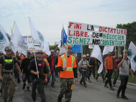 Quebec: Bauarbeiterdemo in Montreal am 24.5.2017 - an den Stadtrand berufen