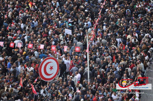 Die Abschlussdemonstration in Tunis am Tag des Streiks im öffentlichen Dienst gegen den Haushalt der vom IWF diktiert ist