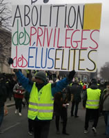 Foto von Bernard Schmid: Jean-Baptiste V., sonst auch bei allen progressiven Demos mit seinen bunten Schildern dabei... (Demo in Paris am 5.1.19)