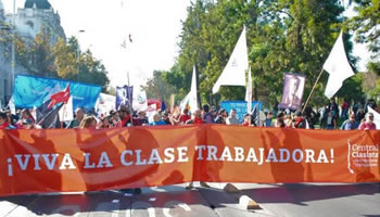 [1. Mai 2019] Zwei  gewerkschaftliche Demonstrationen in Chiles Hauptstadt 