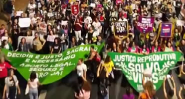 Gesetzentwurf in Brasilien, der das Recht auf Abtreibung drastisch angreift, ruft Proteste hervor (Foto: La Izquierda Diario)